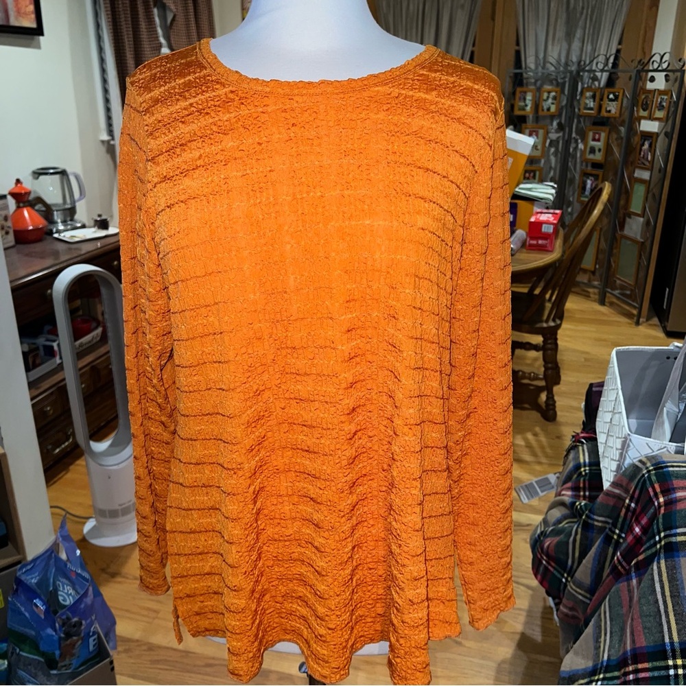 LOGO Layers by Lori Goldstein Sz L Stretched Crinkle Smocked Top Hawaiian Sunset